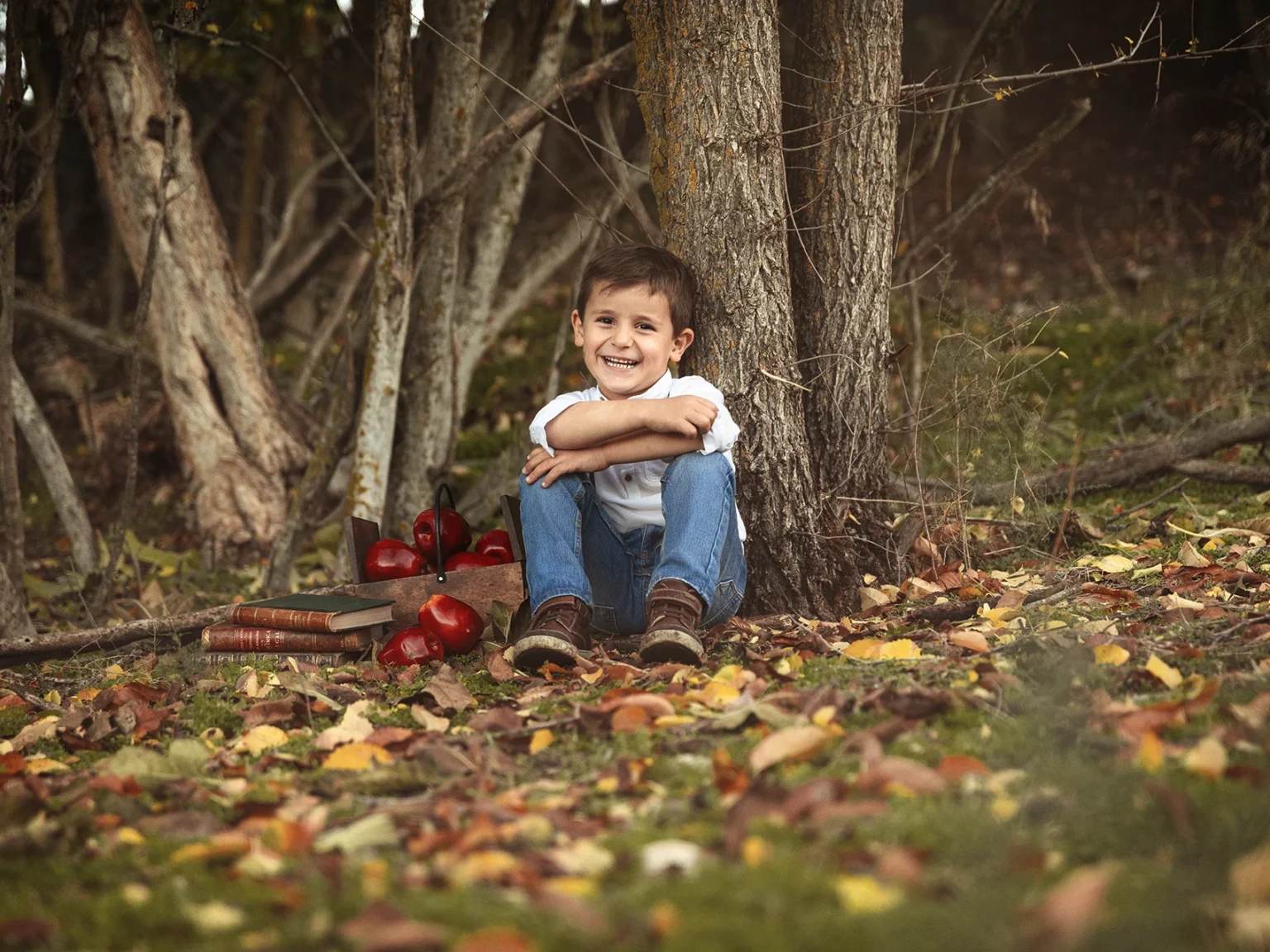 Retrato de niño en otoño